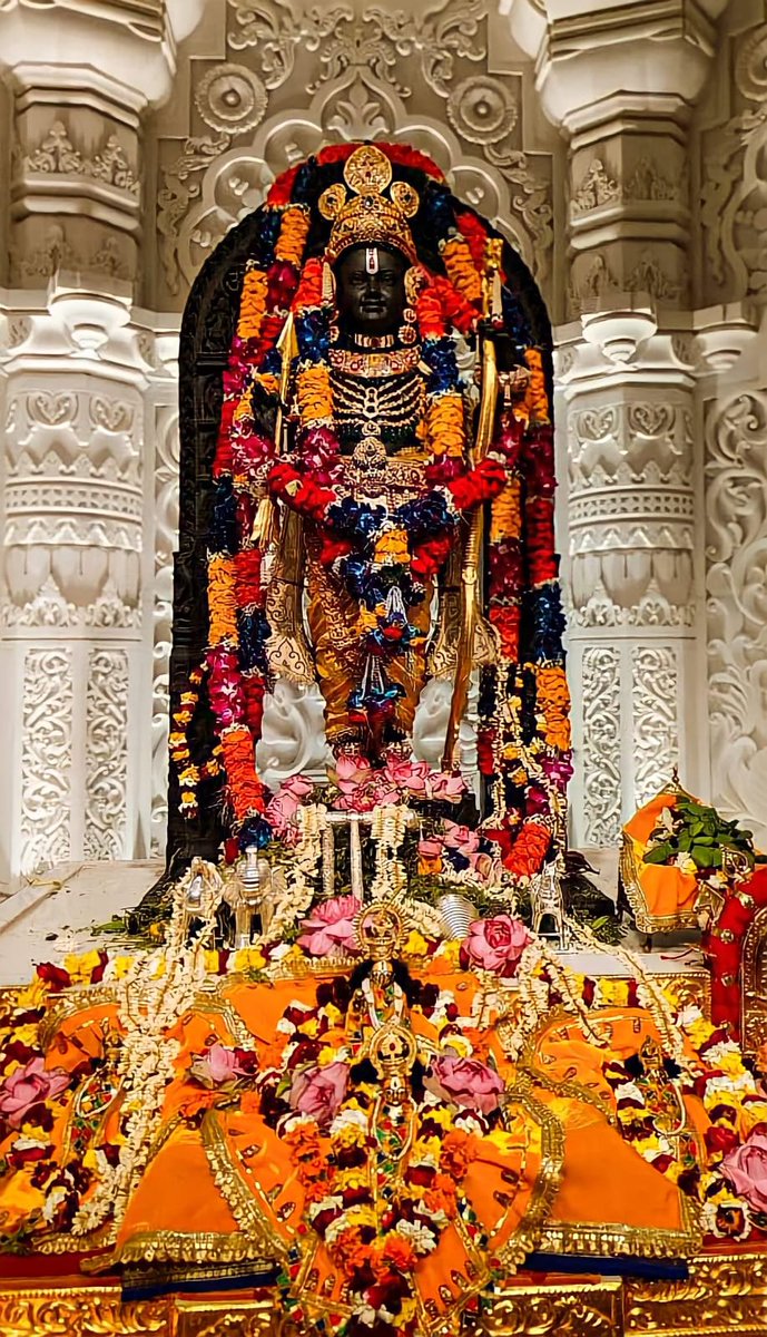 ShriAyodhya_'s tweet photo. सुबह के 5 बज चुके हैं प्रेम से बोलिये "जय श्री राम" https://t.co/sar18CJpnU