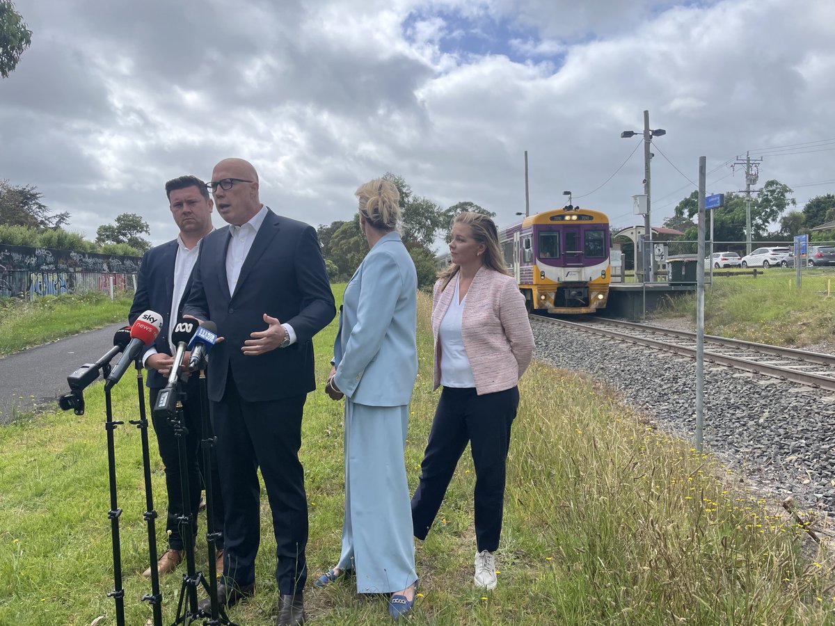 “Having old diesel trains running on this line in this day and age is not tenable..” says OL Dutton as a vline train pulls in.. right on queue.