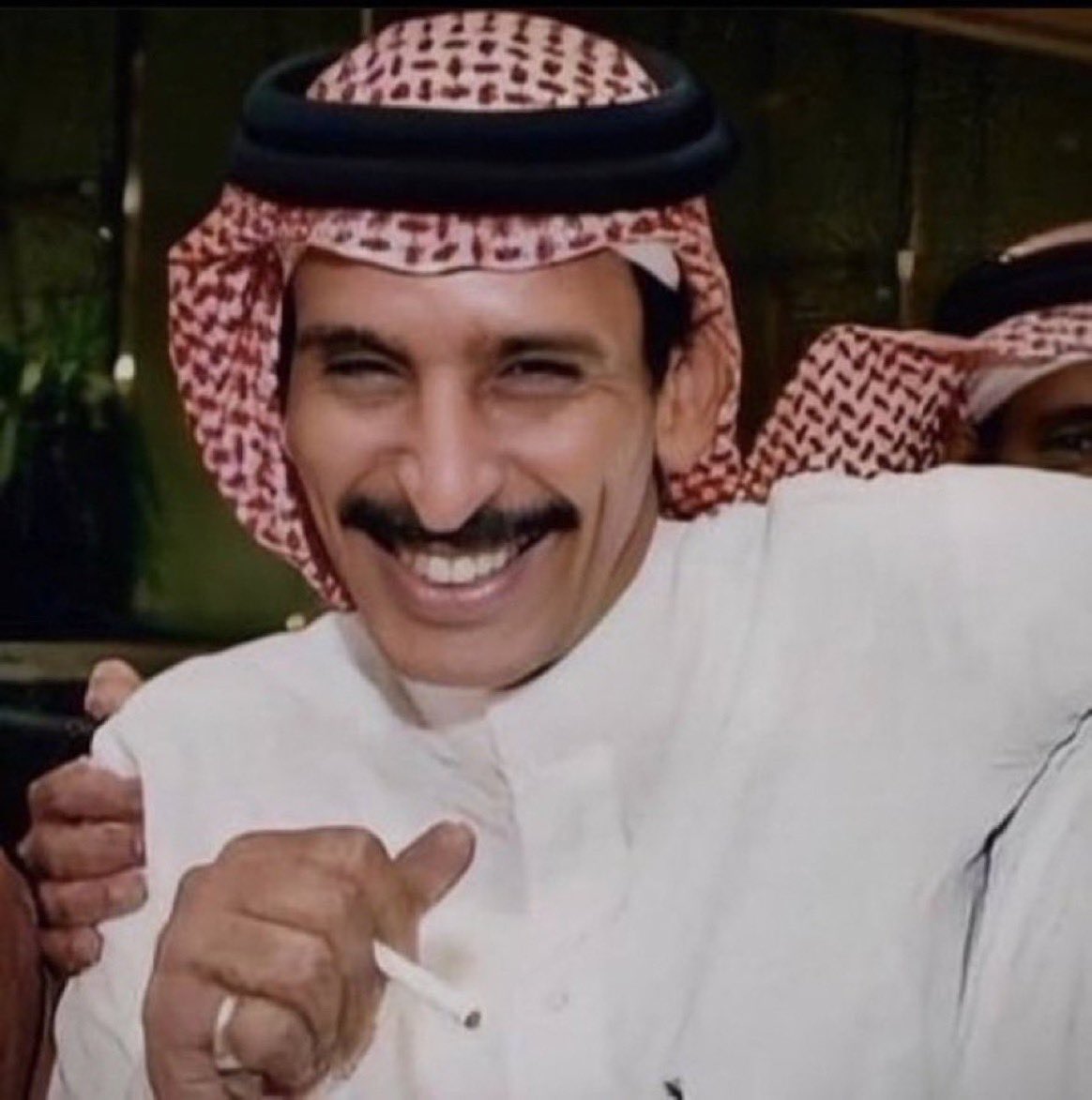 _mo6n_'s tweet photo. "والله لا أحبّه 
ولو حظّي وقف دونه
ما فيه قوّة تصدّ الحب بالقوّة" https://t.co/2LdZC4T5tG