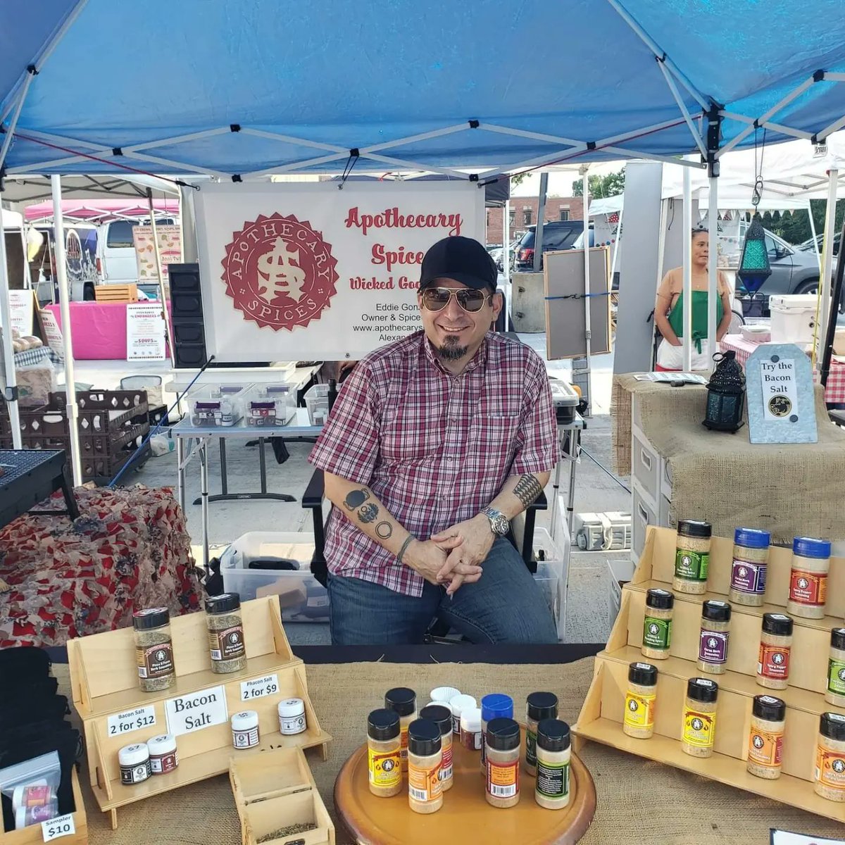 apothecaryspice's tweet photo. Apothecary Spices will be popping up at the @TorpedoFactory Art Center in #OldTownALX from 10am-6pm. Joining me will be additional local Alexandria artists, makers, and creators.
Thank you to #MadeInALX for setting up the event. See you on Sunday! https://t.co/EiPolCCBmg
