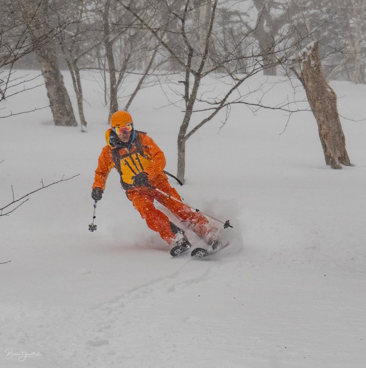 brucegoodlad's tweet photo. Last day in Japan for this year dawned clear and stayed that way to the summit then the weather came in with a wee top up of powder. @dynastarskis @BlackDiamond https://t.co/xm8pMOLgMr