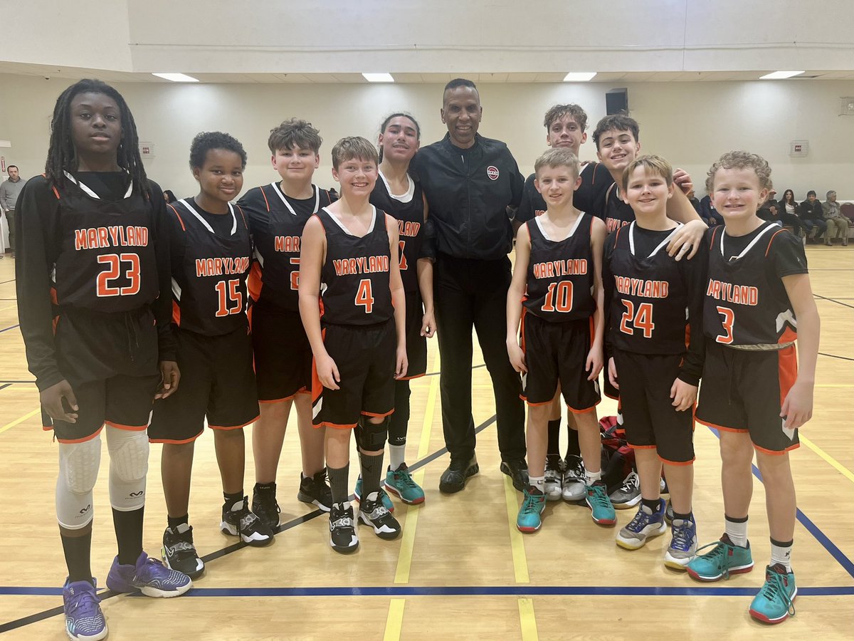 MSDeafAthletics's tweet photo. The Frederick campus middle school boys basketball team had the honor of meeting Adrian Dantley, a retired NBA player and 1976 Olympian, during their away game this evening as he served as one of the two referees of the game between MSD &amp; Forcey Christian Middle School. https://t.co/niSt2Bypsp