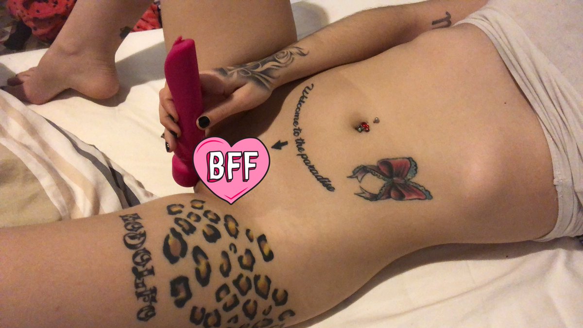 Panteraroja666's tweet photo. Quieres verme con mi Hitachi en videollamada y corrernos juntos???👇🏻👇🏻👇🏻💸💸 https://t.co/neAQBlOIJk