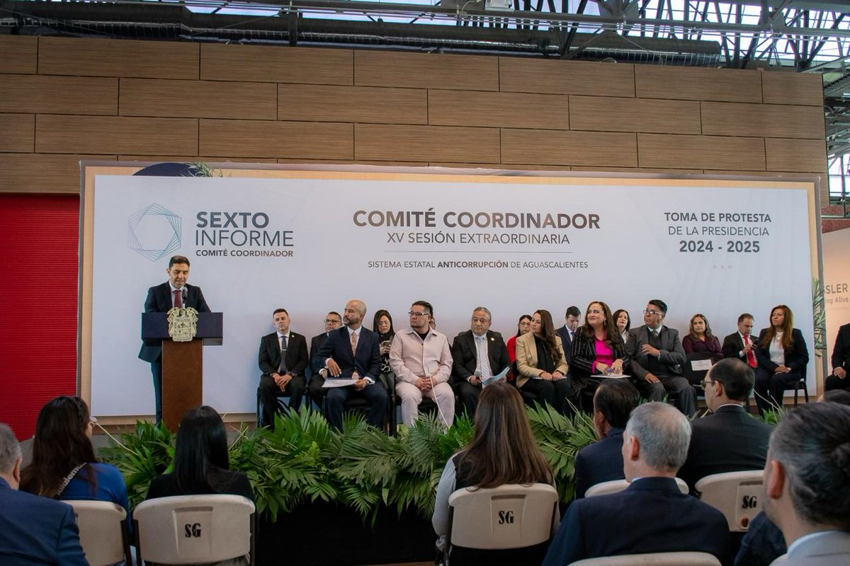SESNAOficial's tweet photo. @morenoroberto77,  Secretario Técnico de #SESNA, celebró el esfuerzo por la Plataforma Digital Estatal e instó a continuar trabajando en coordinación para fortalecer la interconexión a la #PDN, fortalecer a #OICs municipales y la mejora en el tema de compras públicas. https://t.co/ZdPGWw5gbd