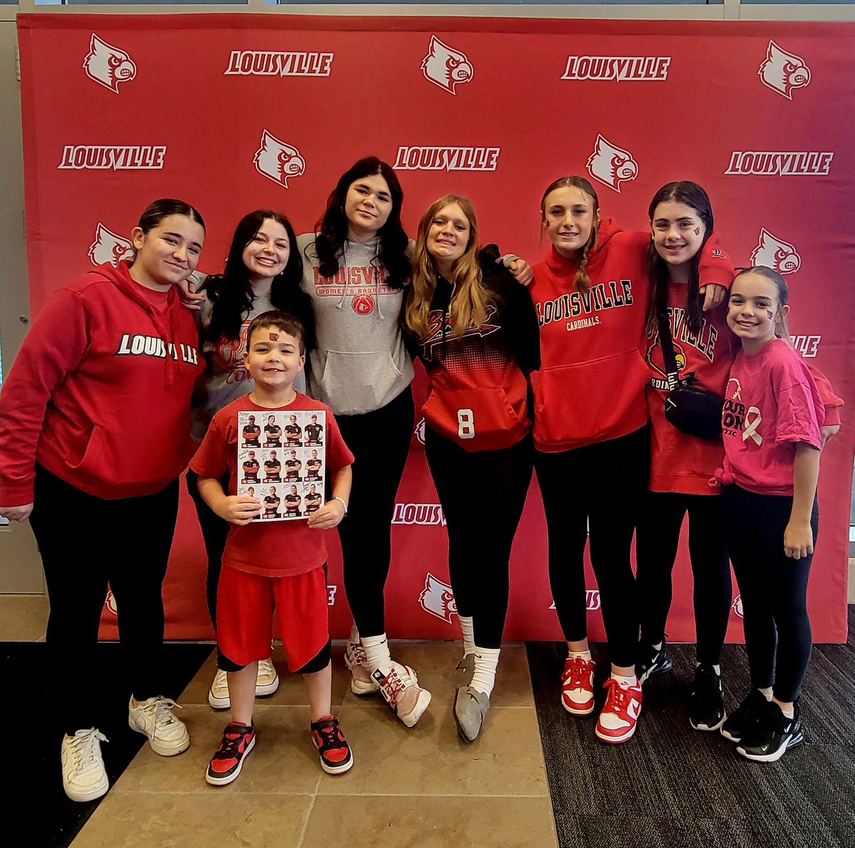 BrandiHart15's tweet photo. #GoCards #LouisvilleWBB https://t.co/0ensKmUCFn