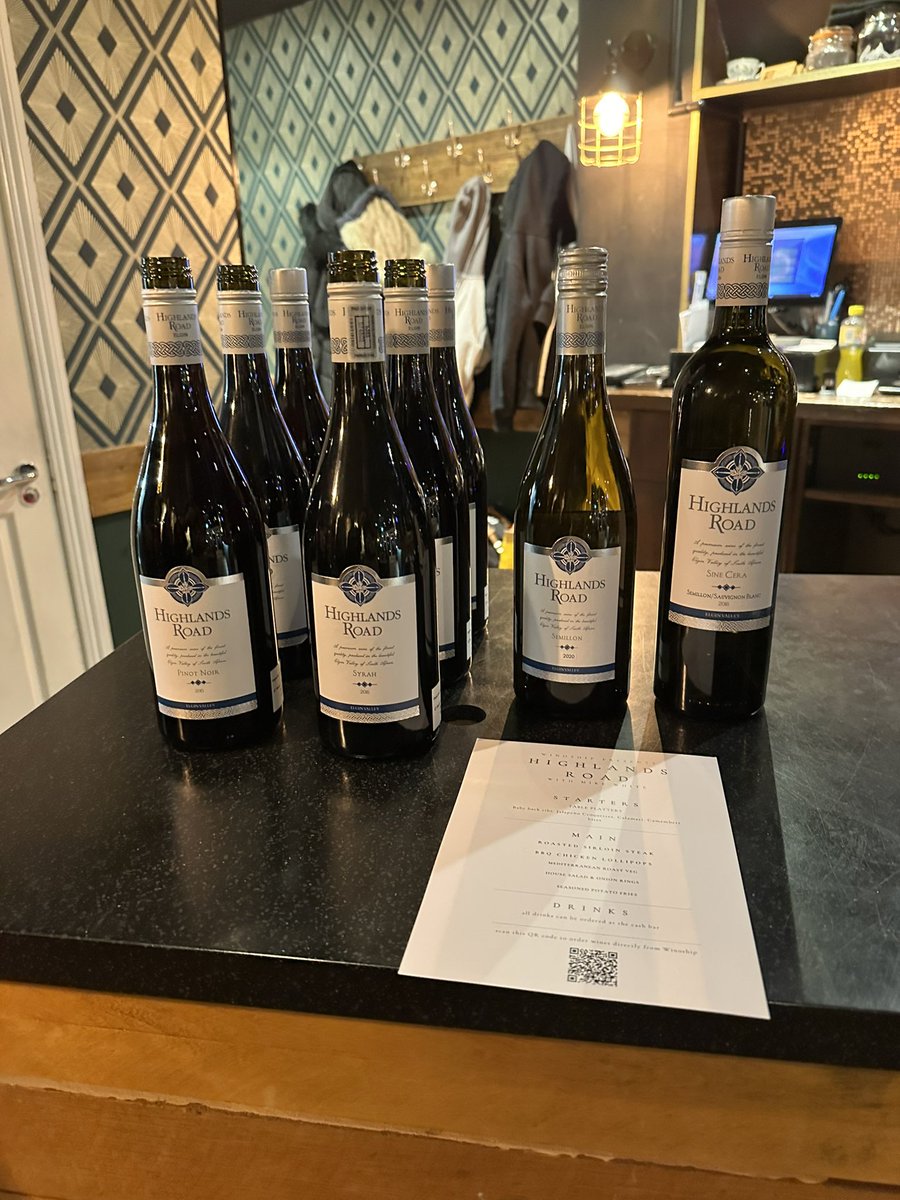 Awesomeness just here tonight. Winoship bringing <a href="/HighlandsRdWine/">Highlands Road Wine</a> to the UK market as official importers for an inaugural event <a href="/Winbeebee/">Winnie Bowman, CWM</a>  missed u <a href="/JaxLahoud/">Jacqueline Lahoud</a> <a href="/TopWineSA/">Top Wine SA</a> <a href="/winecoza/">wine.co.za | South African Wine</a> <a href="/WOSA_UK/">WinesofSouthAfricaUK</a>