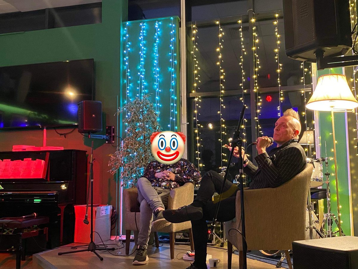 VToda's tweet photo. My sister took these pictures from tonight.
I blinked during one, so embellished it slightly.
THANK YOU ALL for coming to see @johnrobb77 and @7Deadly_Spins in conversation.
๐ค๐ค
#GothAF #PunkRock #TheArtOfDarkness https://t.co/4p50hehmDP