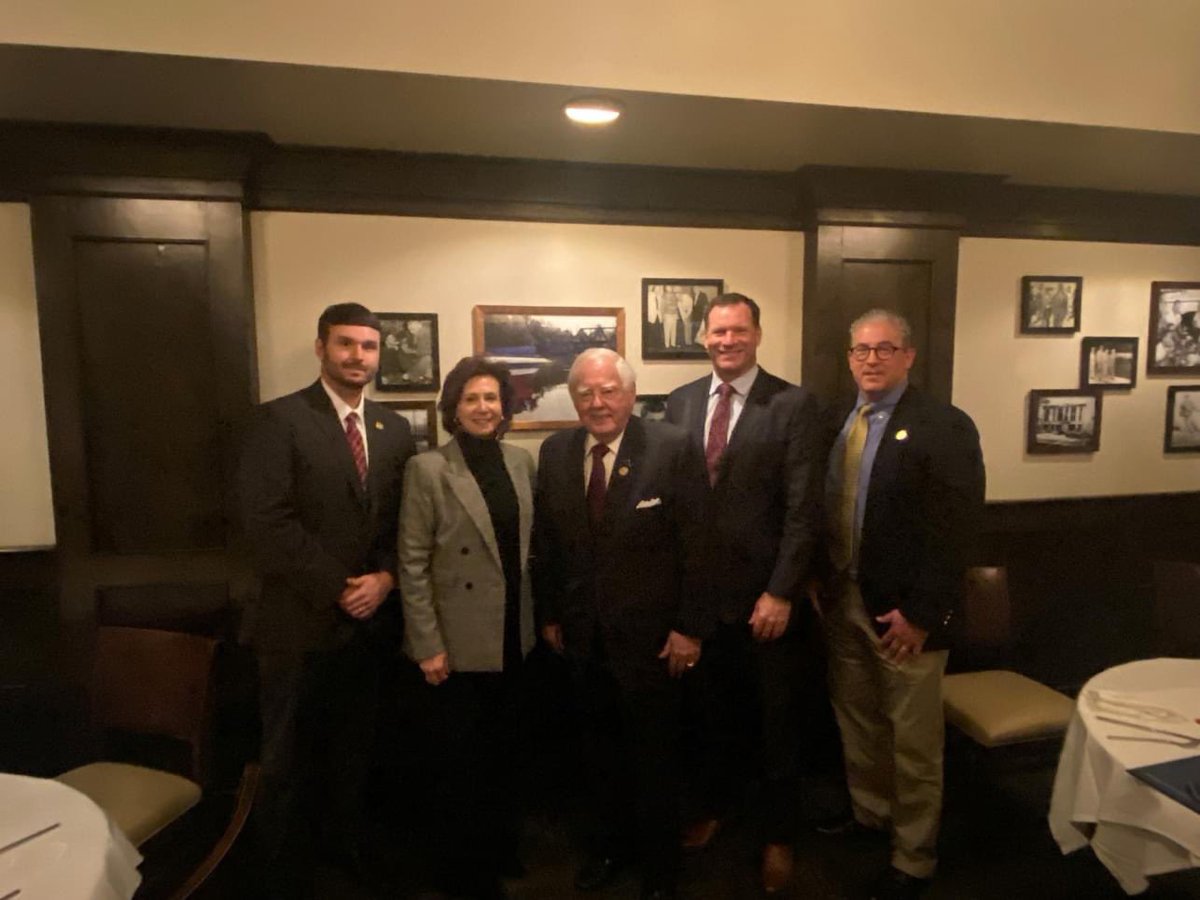 mary.graham tweet media