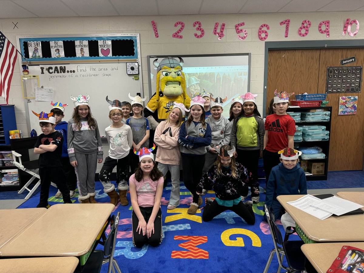 CarlaUsman's tweet photo. Look who came to visit our 3rd grade. Finishing up our Viking unit. Victor E. Viking.
#kcsdropedintoreading #norseup https://t.co/LIq8ohwsxr