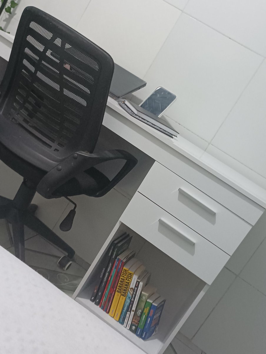 sofstudyy's tweet image. Chegou hoje, tô feliz