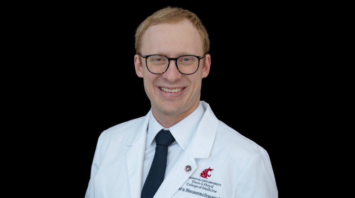 Please join us in congratulating fourth-year #WSU medical student Lars Neuenschwander! 🎉 🙌 🩺 Today he matched into a #urology residency at <a href="/UIowa_urology/">University of Iowa Urology</a>. We're proud of Lars for matching into this competitive specialty!

#WSUMedicine #CougDocs #UroMatch #UroMatch2024 #GoCougs