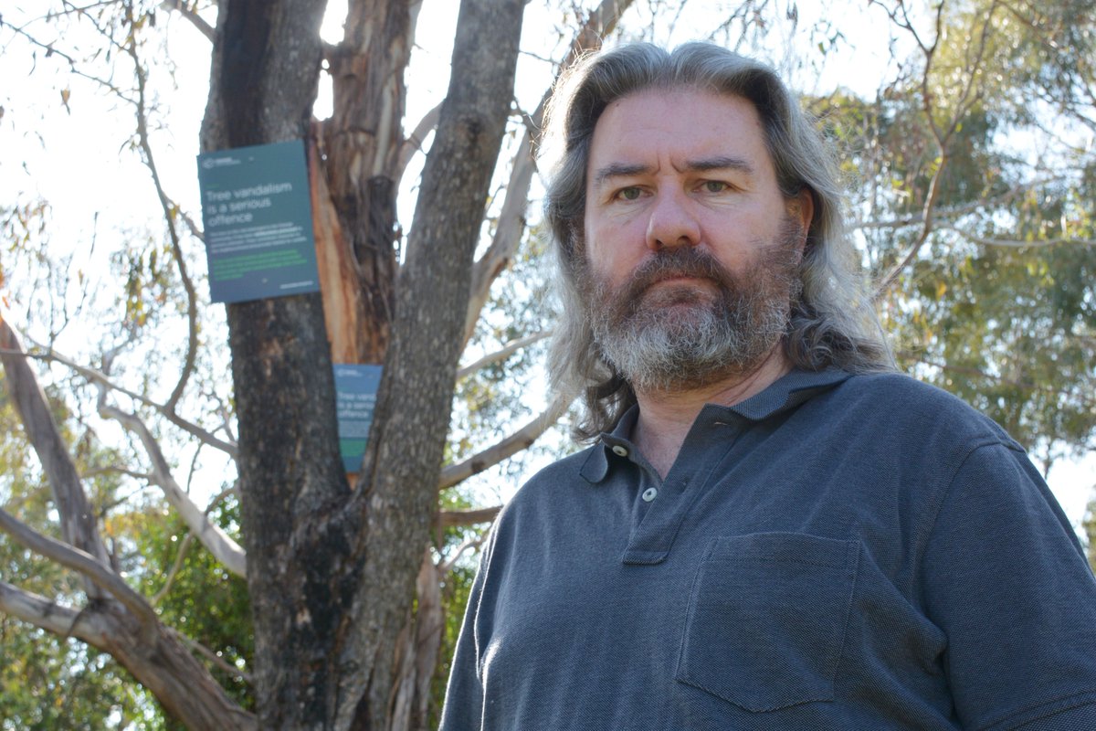 Orange City Council is installing signs to highlight tree poisoning on community land. In the past 12 months it is estimated eight trees have been deliberately poisoned or damaged. orange.nsw.gov.au/news/new-signs…