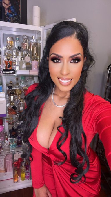 RT if you love me in red 💋 https://t.co/UwgSZsUS6p<a href="/tag/virgo"class="tags"><span>#virgo</span></a>