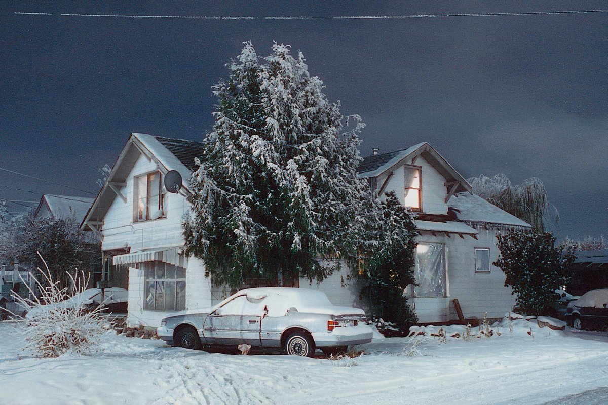 arthuritis_'s tweet photo. Snowy Night
📷: Leica M4-P
🎞️: Cienstill 400D
Do you like the snow? https://t.co/hGhHTVO96Y
