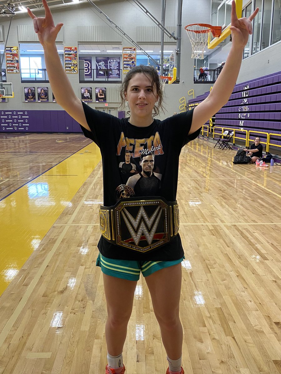 BHS_LadyBadgers's tweet photo. Congratulations to Hayley Stoddard for having a Triple-Double last night. 19 points 11 rebounds and 10 steals!! #GoBadgers #WeRow https://t.co/MW2zka4gMr