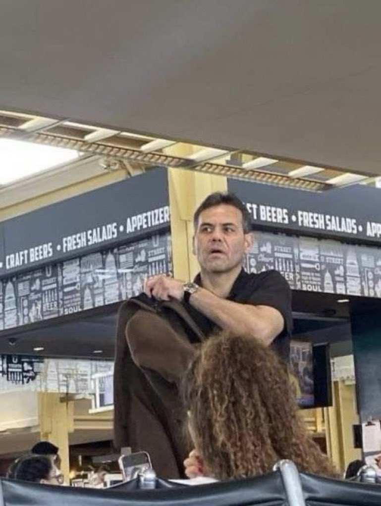 Image of Vicentillo Zambada (son of El Mayo Zambada) in Washington DC. This image was shared to me by <a href="/PenalozaOmero/">Joker Peñaloza</a> about two hours ago but recent reporting from <a href="/ZETATijuana/">ZETA Tijuana</a> confirms it’s authenticity.