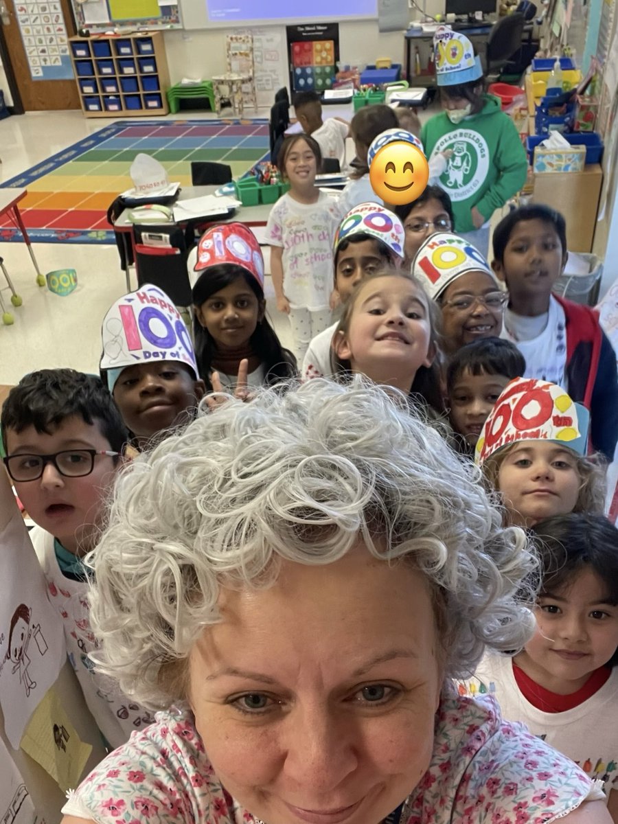 Mrs.Hoffmann tweet media