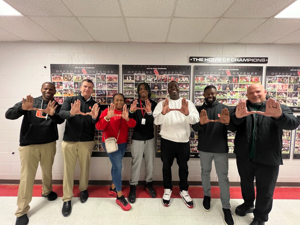 I want to thank the Coaches @coach_cristobal @Coach_Addae @CoachLGuidry @Kevin_Beard9 for coming down to visit with me and my family. @CanesFootball @CAHS_FOOTBALL17