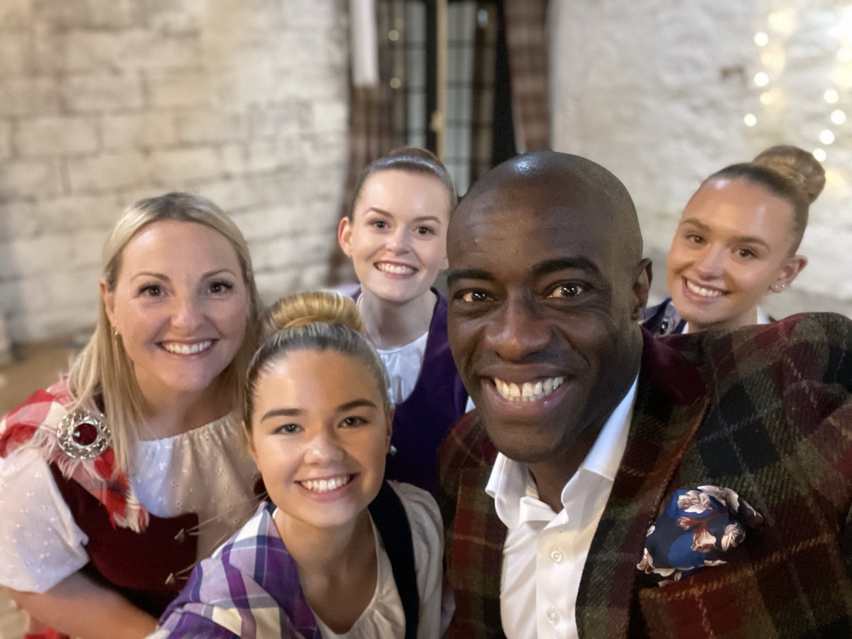 cheryl_heggie's tweet photo. In April, BBC1 The Apprentice filmed us teaching ceilidh dance, with Rachel Campbell-Hardiman on the fiddle.
BBC iPlayer Series 18 Episode 1.
#highlanddancing #highlanddance #bogbain #achnagairncastle #visitinvernesslochness #scottishdancing #BBC #bbc1 #TheApprentice https://t.co/macscdWt2O