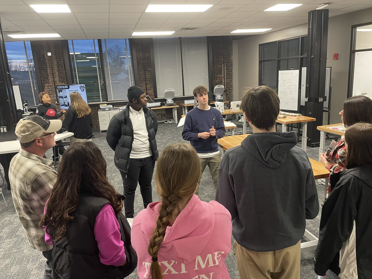 Riley Johnson tweet media