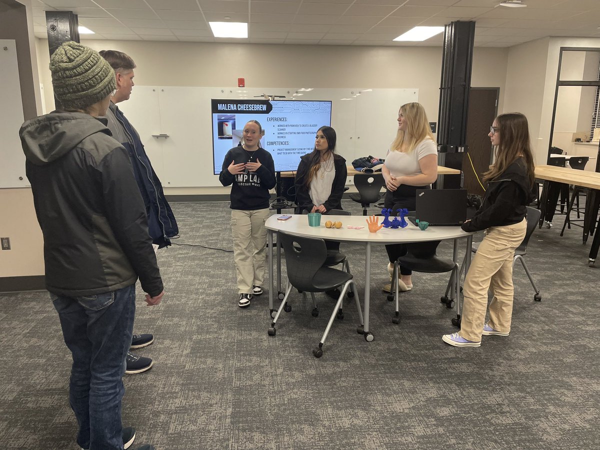 Riley Johnson tweet media