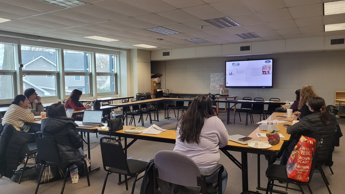 MrsAkauola's tweet photo. A day of collaboration, professional learning, & team building with our Elementary ESL team yesterday 🙌🏽🫶🏽 #multilingualmindset @RahwayCI @tlynch_beer @PrincipalShoieb https://t.co/82uOToxC9J