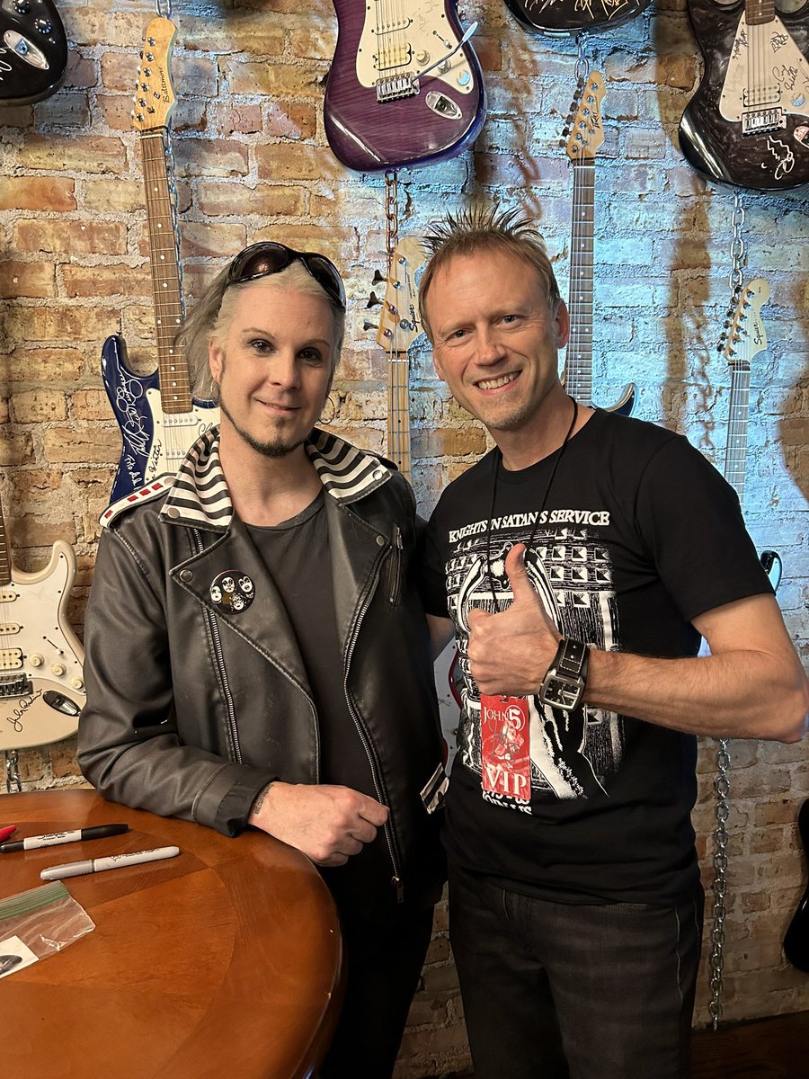 teratamusic's tweet photo. So fun meeting @john5guitarist today! Super chill and friendly guy. So happy for all his success. Can’t wait for tonite’s show at the @ArcadaTheatre! #knightsinsatansservice https://t.co/Nf1xyte2cx