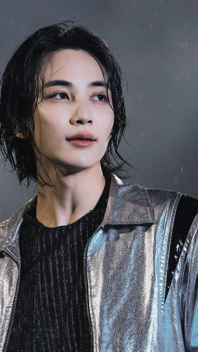 topjeonghan's tweet photo. this is probably why i’m dying https://t.co/mmibyoFOFb