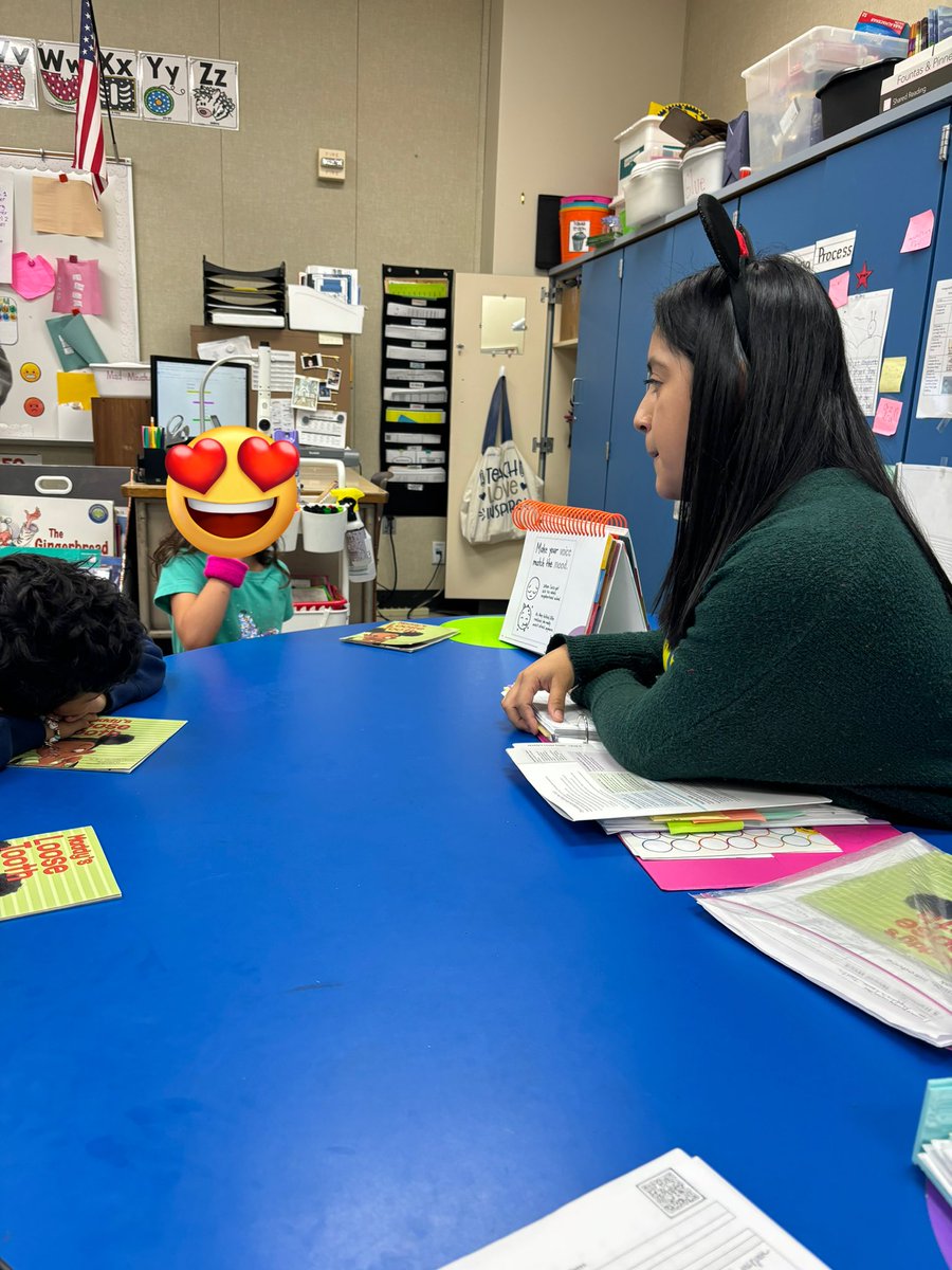 browneyes1430's tweet photo. Strategy group✅ Guided reading✅Phonics✅ Amazing instruction is happening at @PGE_CougarCubs! Thank you to ALL the teachers for opening their classroom doors to other @FortBendISD teachers for our @FBISDLiteracy Learning Lab Site Guided Observations. 🫶🏼❤️🫶🏼 https://t.co/J8qVdI4j5S
