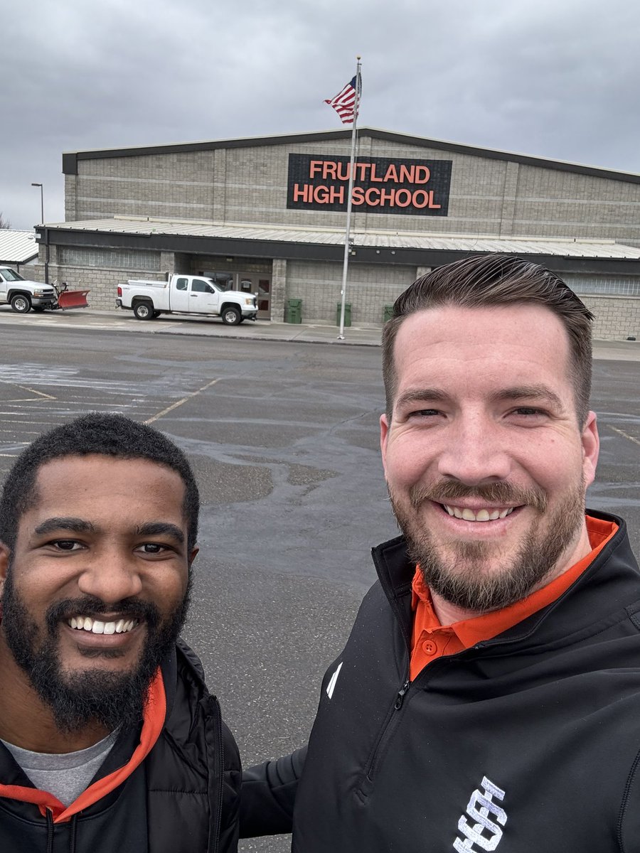 Devin Holiday tweet media