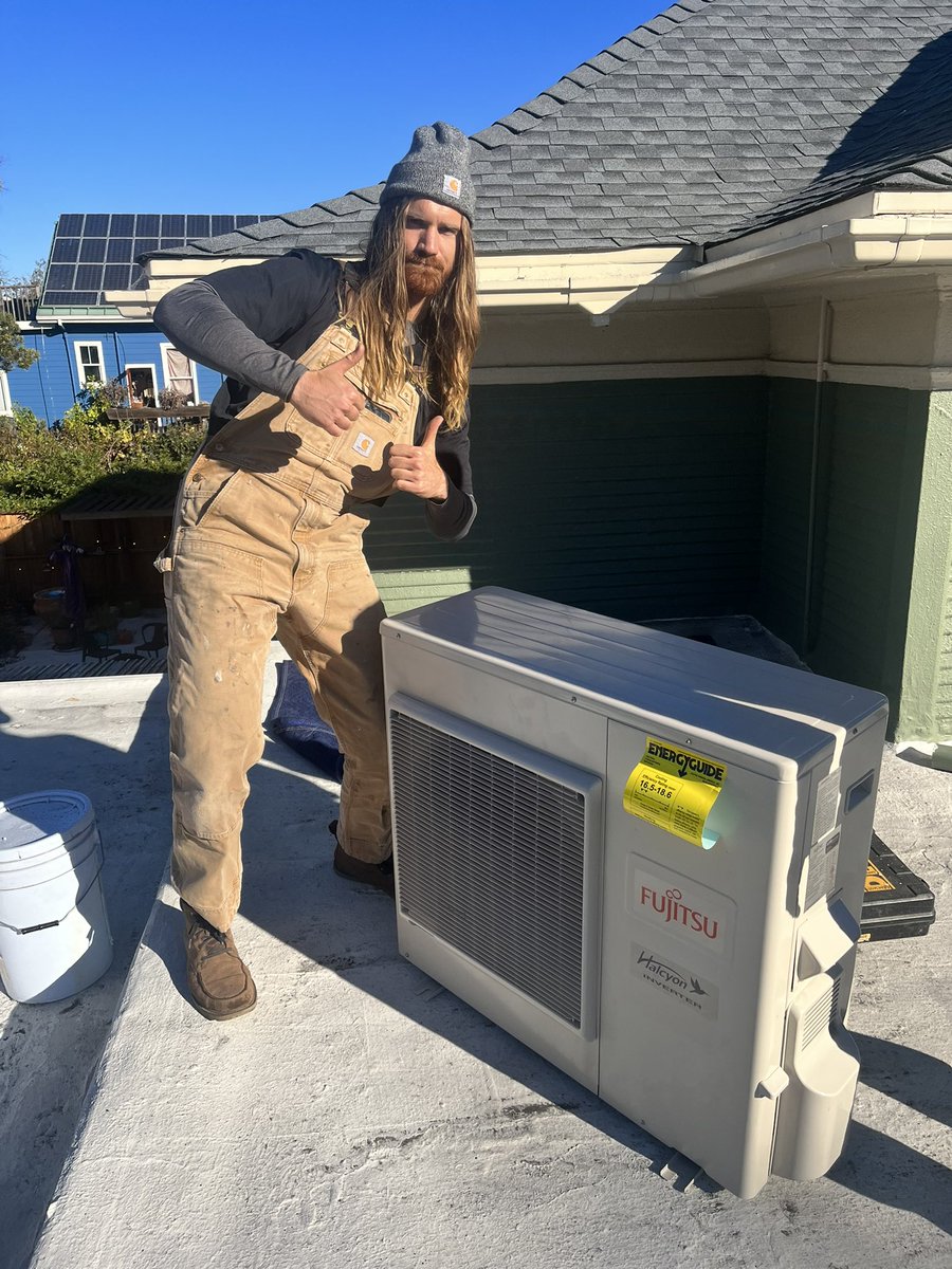 YJHVAC's tweet photo. Our team always having fun creating amazing experiences for our customers! 

#HVAC #heatpump #electrification #CleanEnergy #contractors #installation https://t.co/EGvz2a10Kv