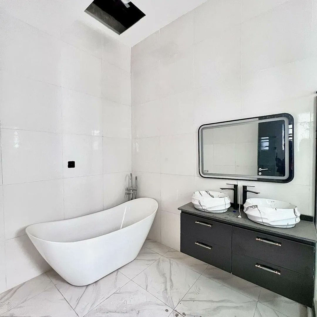 Housingprofesor's tweet photo. #nigeria #lagos #abuja #africa #naija #ghana #fashion #lekki #ja #lagosnigeria #bbnaija #instablog #love #tundeednut #portharcourt #explore #explorepage #davido #hustlersquare #nigerian
ORCHID LEKKI |5 BED | N220M https://t.co/Ww2loWV8QX