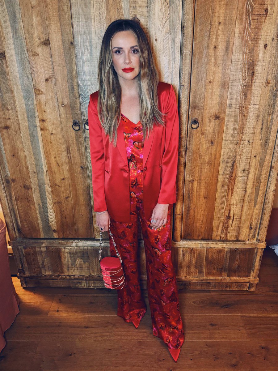 carlypearce's tweet photo. Grammy weekend 😍 https://t.co/aqFVNoqojt