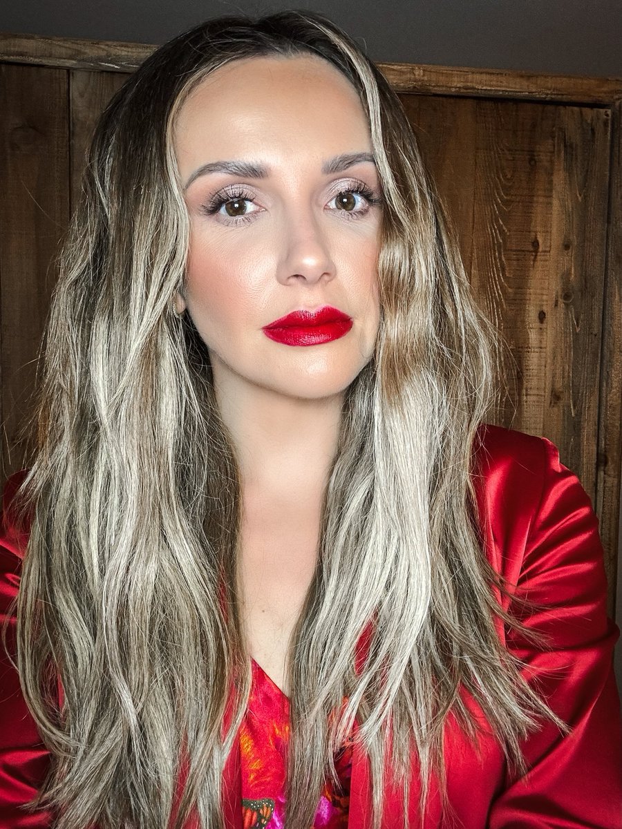 carlypearce's tweet photo. Grammy weekend 😍 https://t.co/aqFVNoqojt