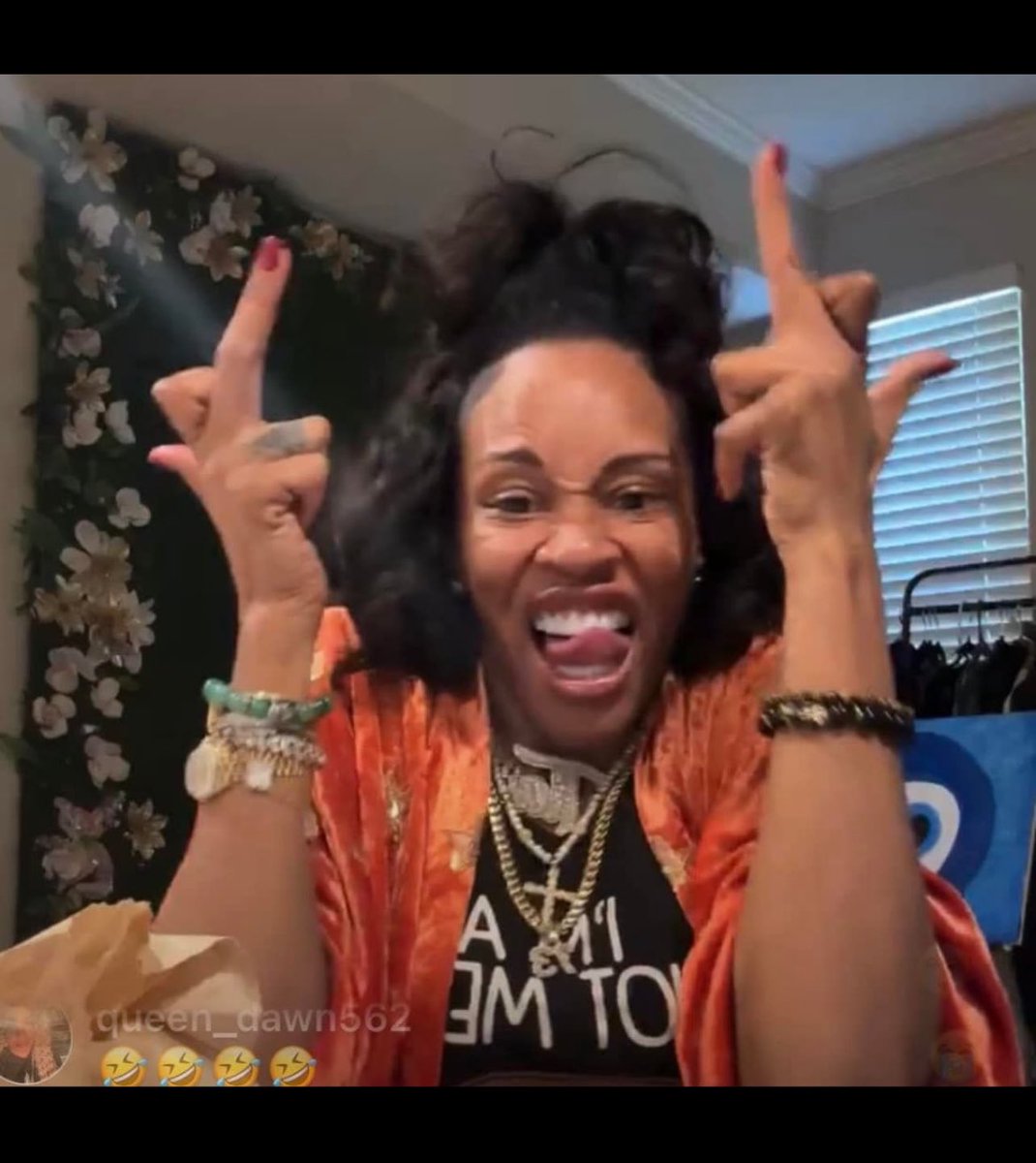 Bad bitch. 50th flo. Eating hibachi .