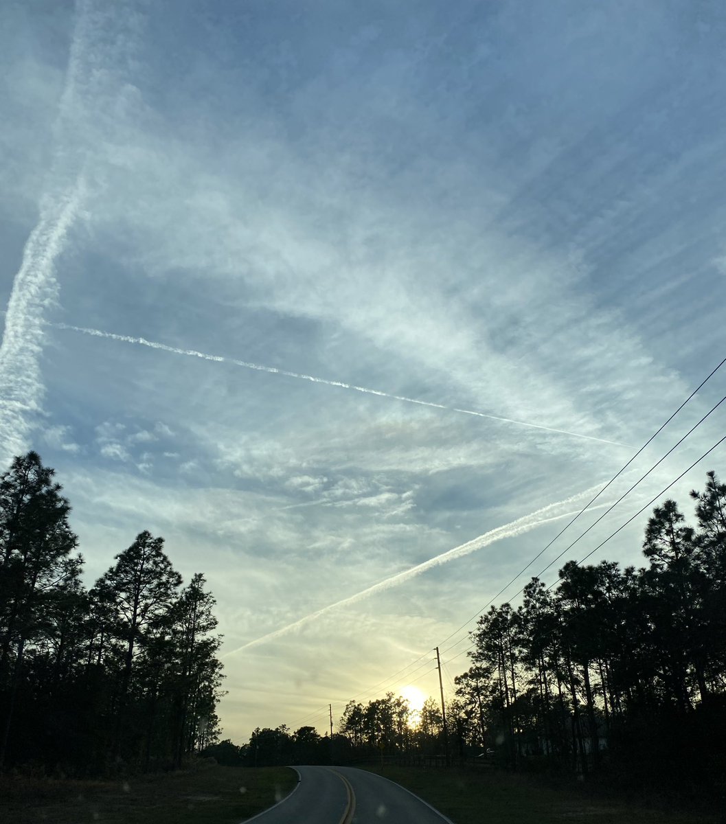 #skybastards hammered our sky all day. #toxicskies #GeoEngineering #StratosphericAerosolInjection #ClimateScam