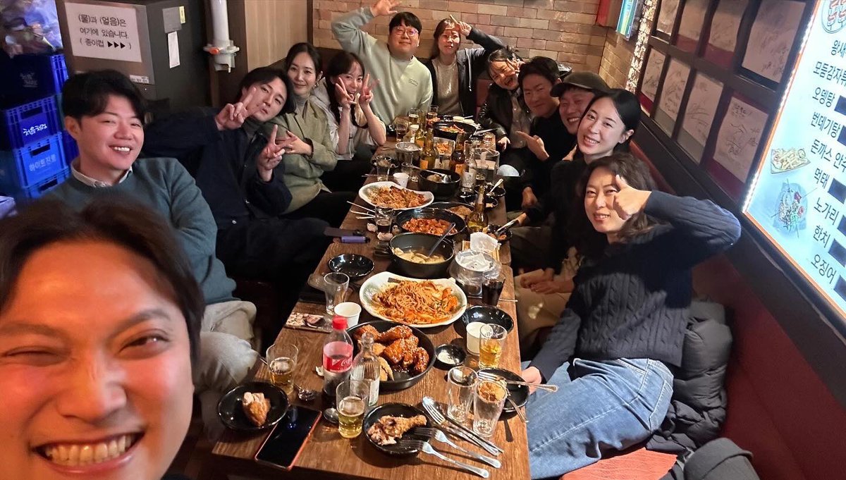 jasenjoylife30's tweet photo. yay glad to see Good job team again and look my WooRi <3
#WooRi https://t.co/aIQb1eOgrb