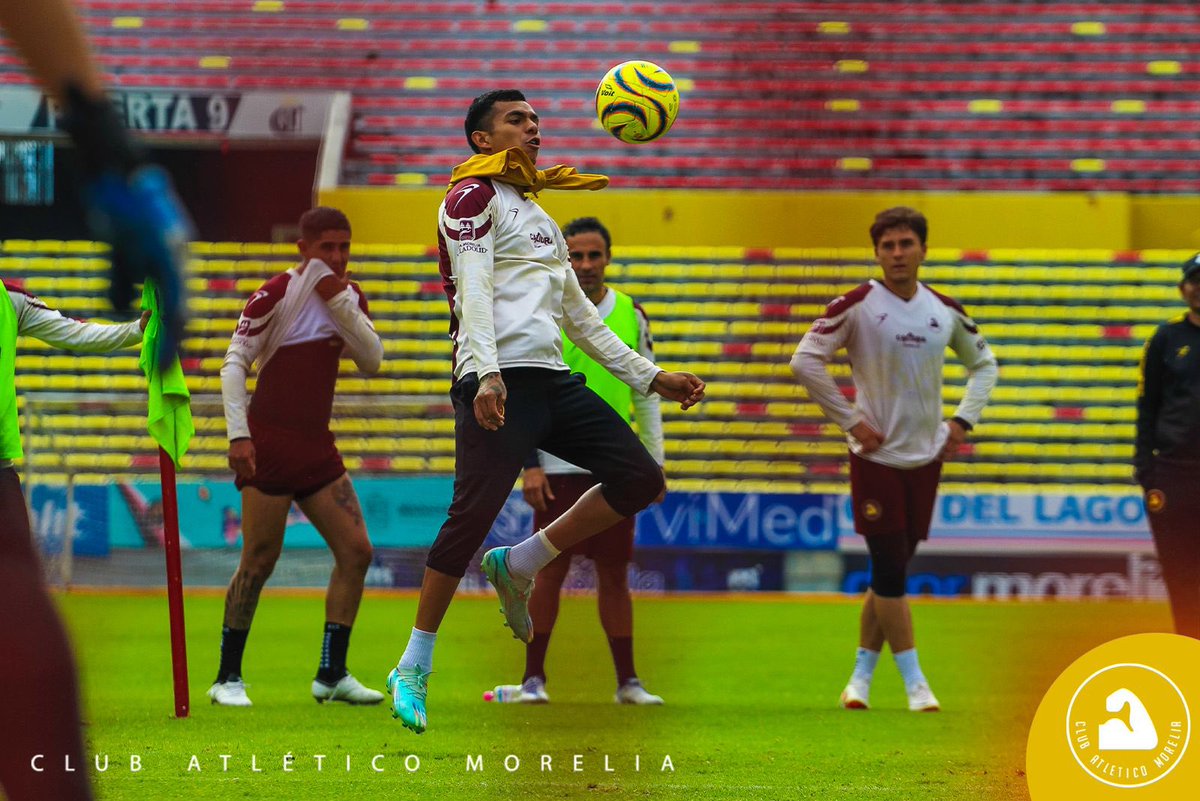 C_A_Morelia's tweet photo. Afinamos puntería 🎯

#PuroPinshiRojoYAmarillo💪 https://t.co/QgquOlSjTJ