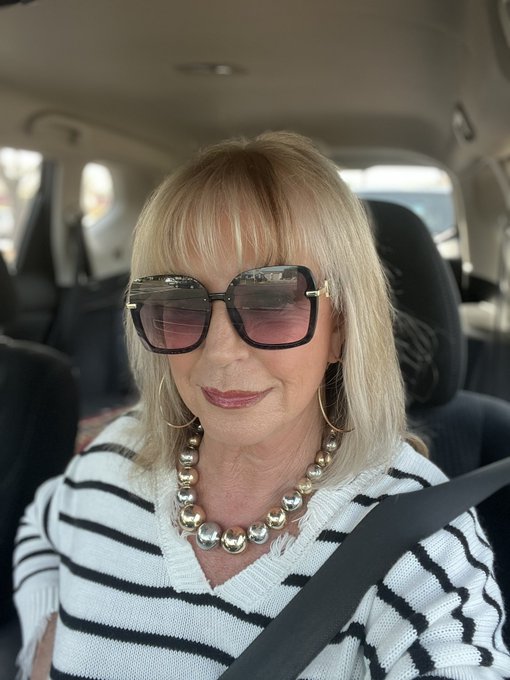 Fresh hair do! But the round-trip to Tampa is a killer. I have to find a blonde expert in Ocala. https://t<a href="/tag/onlyfansmodel"class="tags"><span>#onlyfansmodel</span></a><a href="/tag/tampagilf"class="tags"><span>#tampagilf</span></a><a href="/tag/camworldwide"class="tags"><span>#camworldwide</span></a>