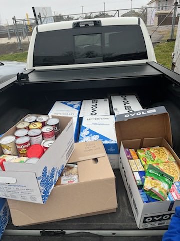 dereklee7's tweet photo. Thank you so much to Riojas Elementary School for donating 338 pounds of food to Circle of Hope Community Center! It’s awesome to see the children in our community wanting to help families in need in such an impactful way! https://t.co/d4G7RZDU5X