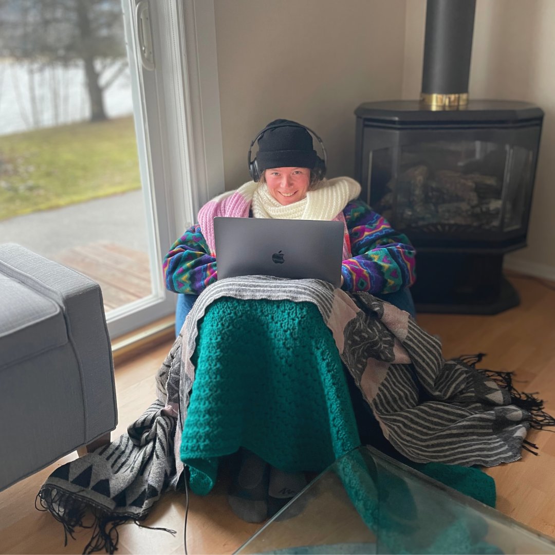 LiveItearth's tweet photo. 🥵 If all Canadians lowered their thermostats by just 2 degrees Celsius this winter, it would reduce greenhouse gas emissions by about 4 megatons – that’s equivalent to taking nearly 700,000 cars off the road! #TurnDowntheHeat for #SweaterDay @wwfcanada https://t.co/Xq6Trpv0J8