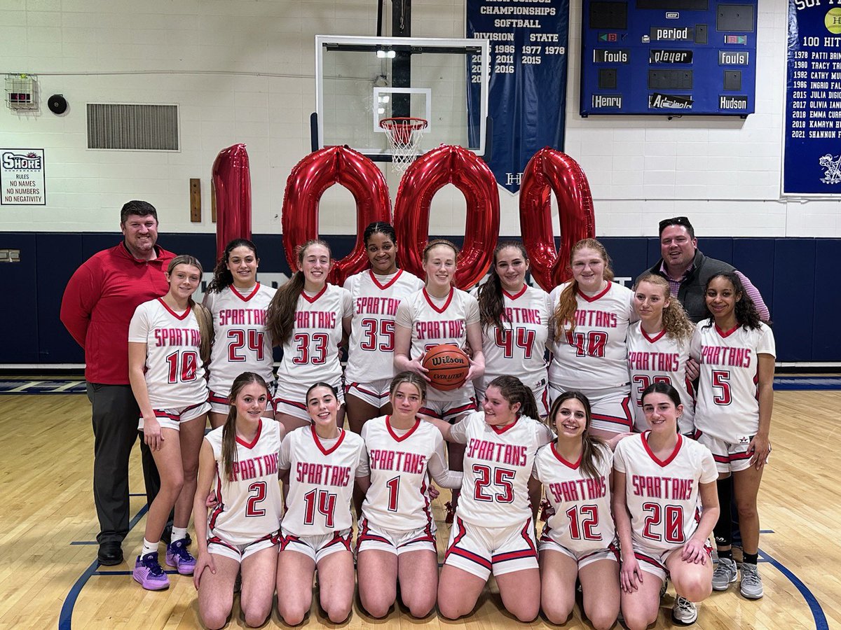 OTGBBSpartans's tweet image. Unbelievably proud of @eliclark2024. Relentless worker, tremendous leader, phenomenal person… You deserve all 1000 Eli! Congratulations!  💙❤️🤍🏀🏀🏀@Oceanathletics @TinyGreenNBS @KClarkOTHS @kaydenclark32 @nlowe11 @NJLadiesHoops
