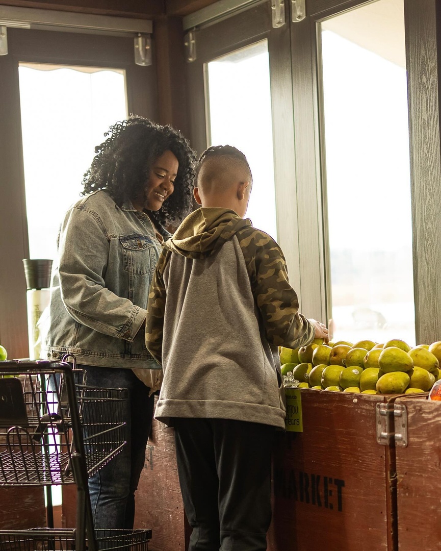 From now until February 10th, join Lepp Farm Market and Restaurant 62 for Dine Around Abby in support of the Abbotsford Food Bank!

Learn more: tourismabbotsford.ca/dine-around-ab…

#ExploreAbbotsford #TourismAbbotsford #TheFraserValley #ExploreBC #DineAroundAbby