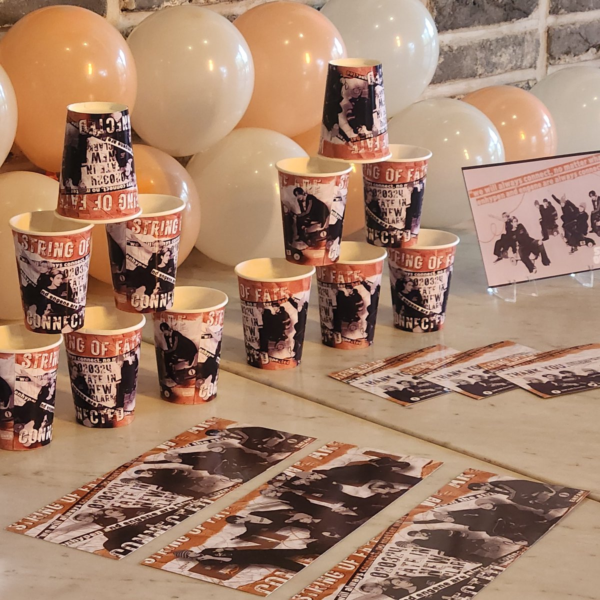 ENFAMEvents's tweet photo. ENFAM, our String of Fate is connected! We're here!
The registration and claiming of kits will start at 2:15 PM. We also prepared mini interactive games for you!
Just show us your receipt to claim your kits.
#ENFAMEvents #StringOfFate https://t.co/Zhfz6zh2uL