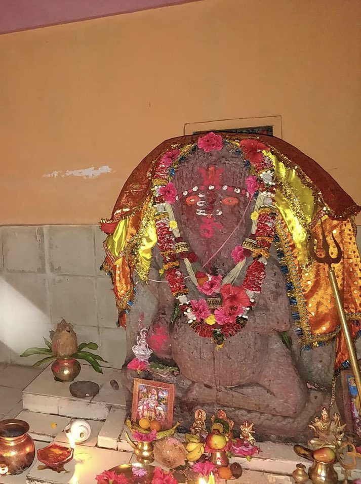 ShefVaidya's tweet photo. #Dharma is everywhere! Did Darshan at this lovely Shri Ganesh temple near Roing, Arunachal Pradesh. 

The temple (and the priest) has an interesting story. A man from the Idu community found an ancient Ganesh Murti while tilling his field some 30 years ago. @ASIGoI experts dated it to about 7th century CE. They wanted to keep it in a museum, but the man refused, calling the manifestation of the Murti as divine grace. 

He gave up alcohol and eating meat and is now a priest at the temple. He went to Maharashtra and learnt how to do Poojas and recite stotras and now lives in the temple premises in a small hut. 

@PemaKhanduBJP 

#BeingHindu