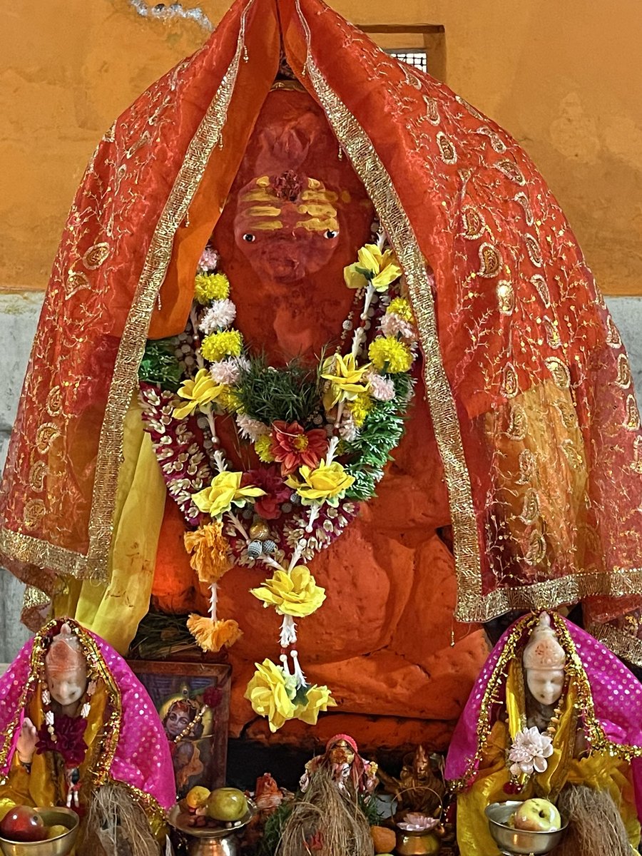 ShefVaidya's tweet photo. #Dharma is everywhere! Did Darshan at this lovely Shri Ganesh temple near Roing, Arunachal Pradesh. 

The temple (and the priest) has an interesting story. A man from the Idu community found an ancient Ganesh Murti while tilling his field some 30 years ago. @ASIGoI experts dated it to about 7th century CE. They wanted to keep it in a museum, but the man refused, calling the manifestation of the Murti as divine grace. 

He gave up alcohol and eating meat and is now a priest at the temple. He went to Maharashtra and learnt how to do Poojas and recite stotras and now lives in the temple premises in a small hut. 

@PemaKhanduBJP 

#BeingHindu