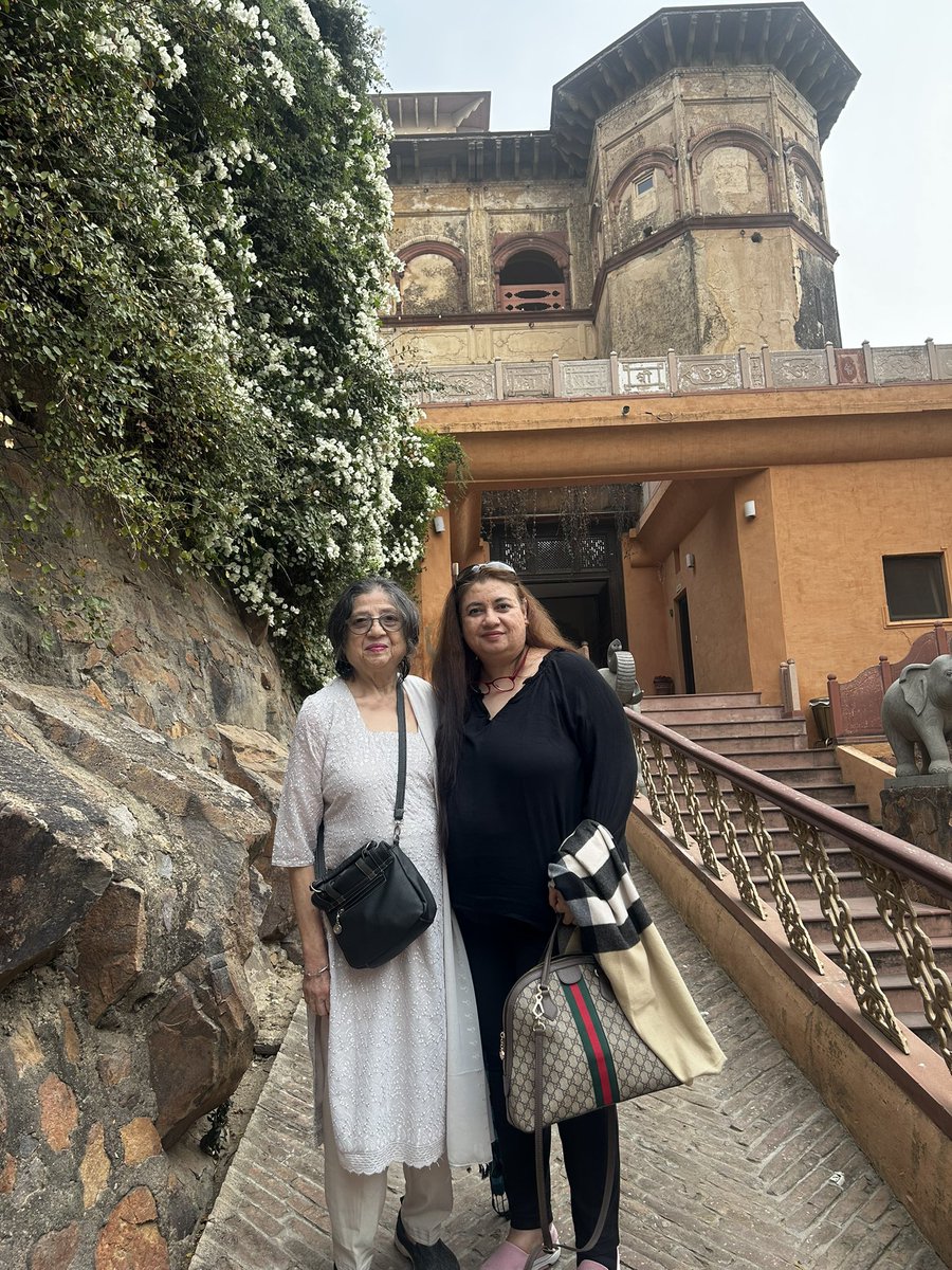 AsawariBapat's tweet photo. 2/2/24 updates #Seema #Bapat is recovering well &amp; will be shifted soon to the room @medanta huge shout out to the great team #medanta #NareshTrehan #AdarshChaudharyMD #ManishBansalMD #VazirMD #JyotiSehgalMD #Nursing #ICU &amp; all the supporting staff. #Seemadiaries #AsaTweets https://t.co/h1oYlC6XbS