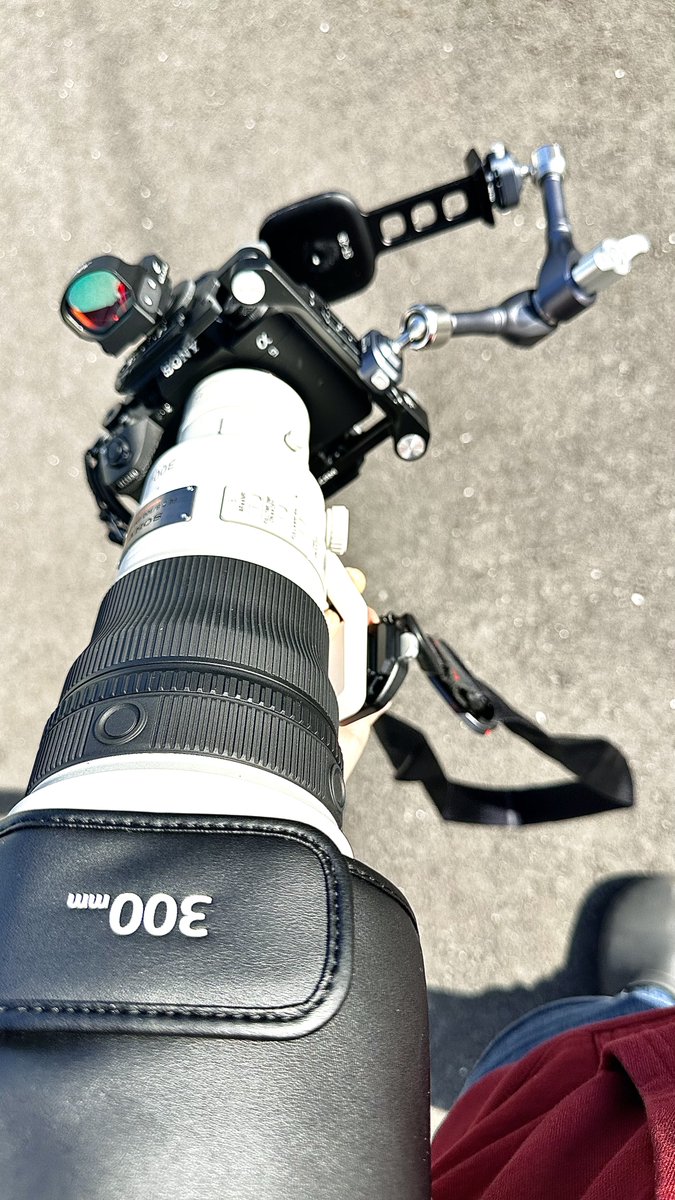 765_'s tweet photo. ソニーの600mm f5.6届いた✨

#SEL300F28GM 
#SONY 
#falcam 
#ulanzi 
#PeekDesign https://t.co/EO6A7omqRW