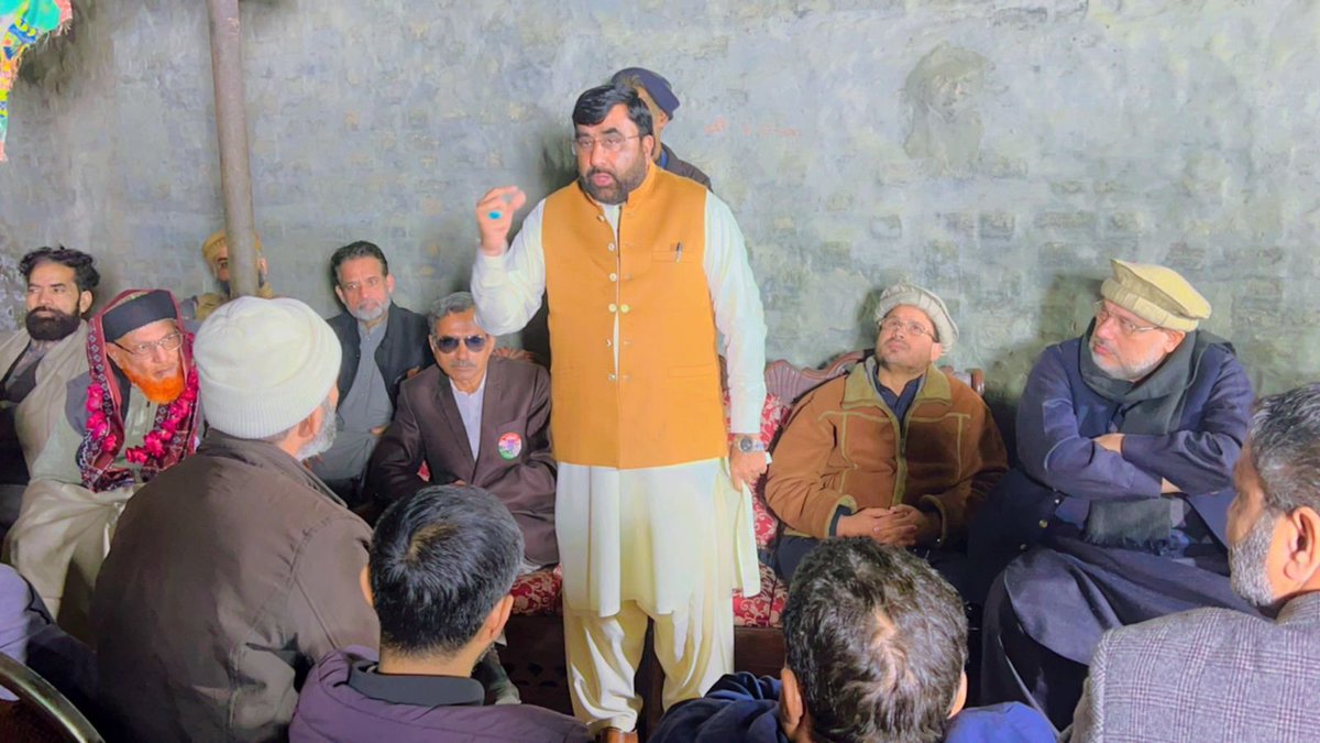PATofficialPK's tweet photo. سردارعمردرازخان مرکزی ڈپٹی سیکرٹری کوآرڈینیشن کی الیکشن کمپین پی پی 149/152 امیدوار انجینیئر شفاقت علی مغل اور امیدوار پروفیسر حبیبہ حنااعوان کے سلسلہ میں ڈور ٹو ڈور کمپین میں شرکت https://t.co/vO64qD6tEZ