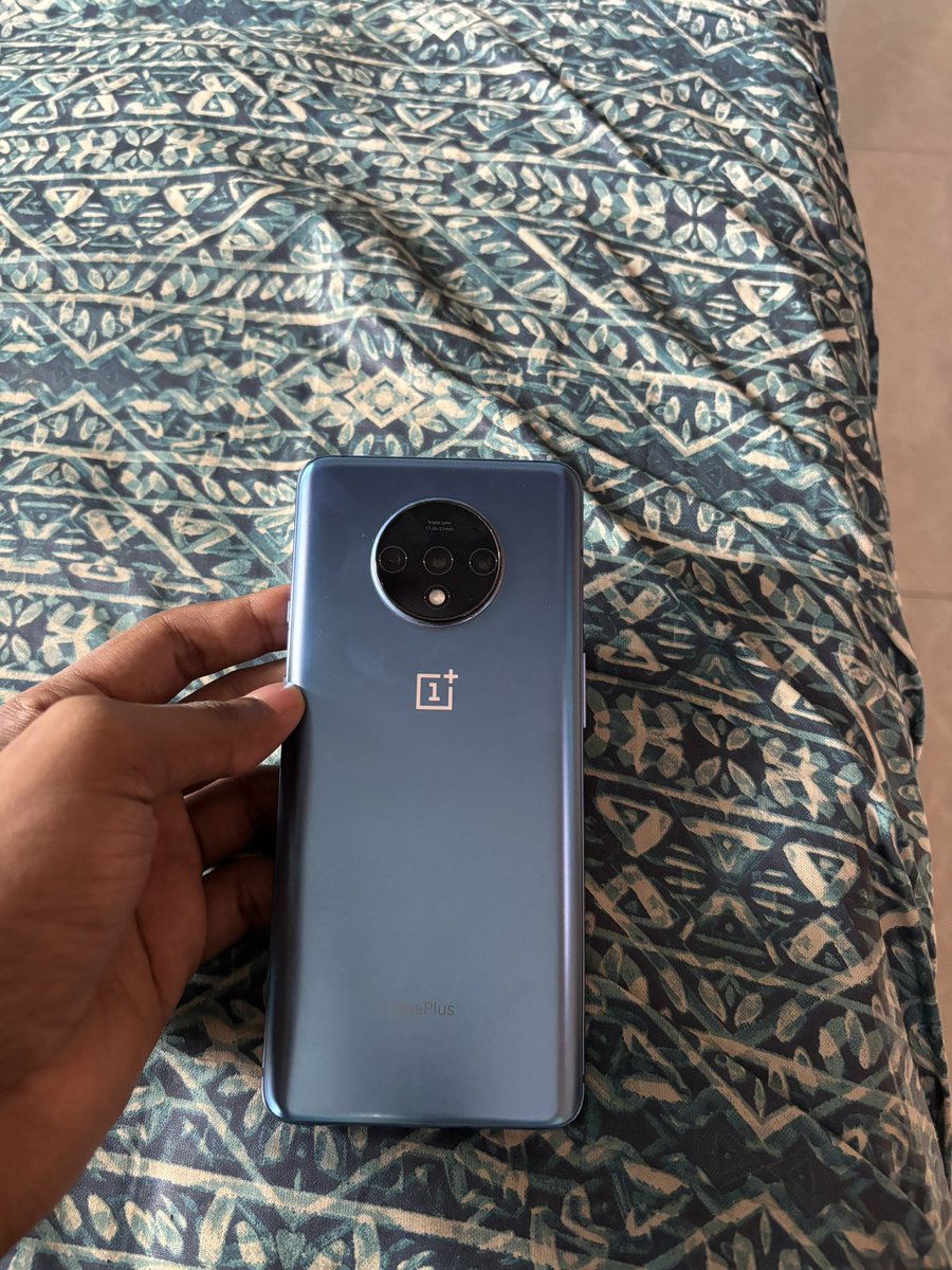 NaughtyArchh's tweet image. Installed pixel experience on oneplus 7t 
#customrom #pixelexperience #Oneplus #android